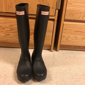 Black Adjustable Hunter Rainboots